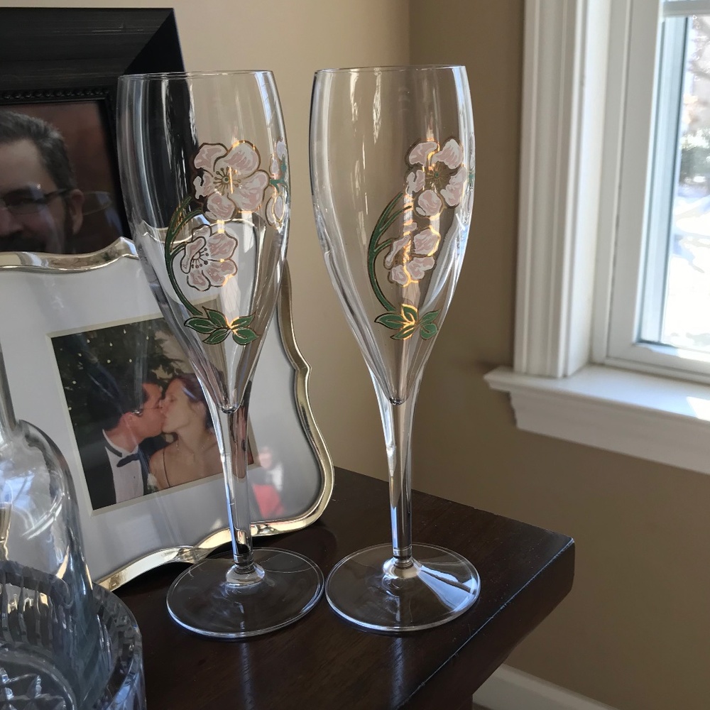 Set of 2 Vintage Flutes Perrier Jouet Champagne Glasses